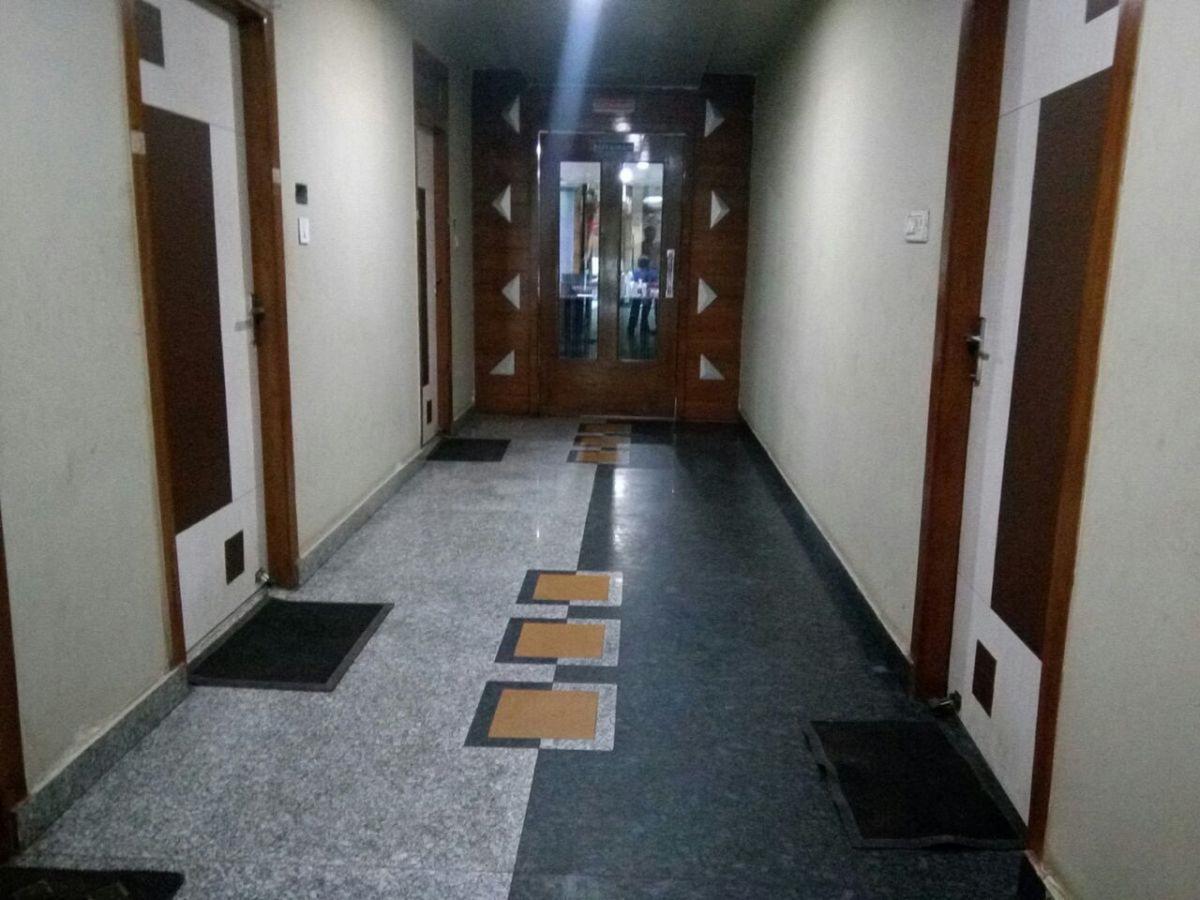 Hotel Shree Pushpak Raigarh Exteriör bild